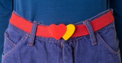 1970s belt with hearts