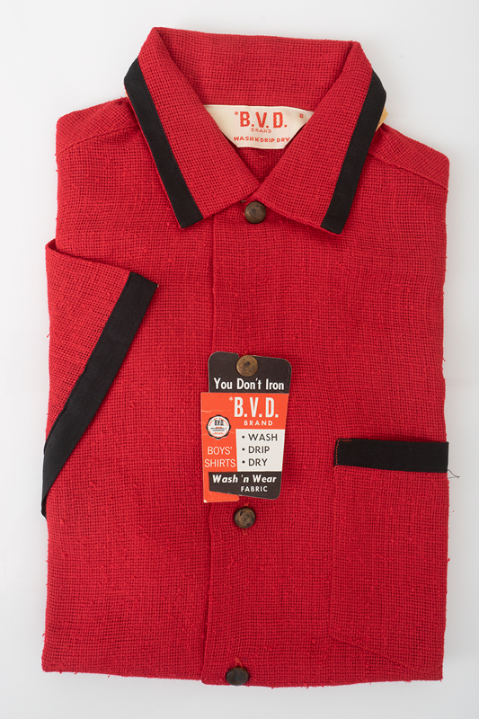 Red and Black 50s Vintage Shirt: Ballyhoovintage.com