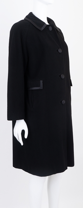 1950s Cashmere Coat: Ballyhoovintage.com